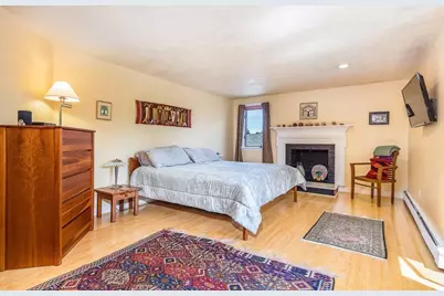 8 Jackson Road, Marblehead, MA 01945 - Photo 20
