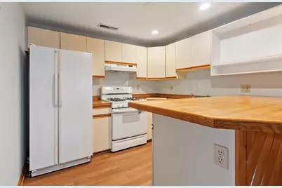 170 Townsend Ave, Lowell, MA 01854 - Photo 30