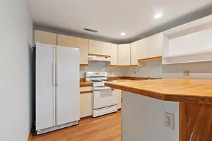 170 Townsend Ave, Lowell, MA 01854 - Photo 30