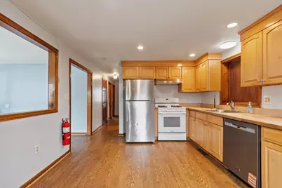 170 Townsend Ave, Lowell, MA 01854 - Photo 10