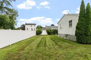 170 Townsend Ave, Lowell, MA 01854 - Photo 40