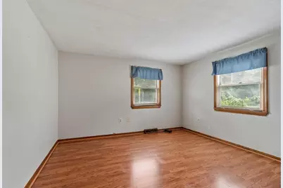 170 Townsend Ave, Lowell, MA 01854 - Photo 20