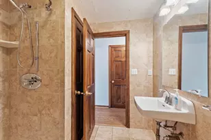 170 Townsend Ave, Lowell, MA 01854 - Photo 18