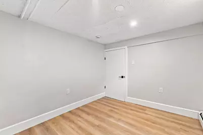 7 Franklin St, Boston, MA 02136 - Photo 32