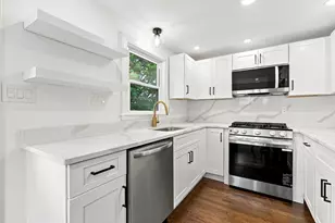 7 Franklin St, Boston, MA 02136 - Photo 16