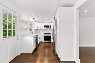 7 Franklin St, Boston, MA 02136 - Photo 14