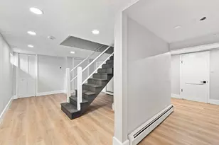 7 Franklin St, Boston, MA 02136 - Photo 28
