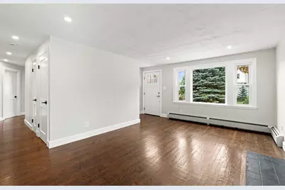 7 Franklin St, Boston, MA 02136 - Photo 12