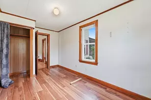 54 Franklin St, Athol, MA 01331 - Photo 12