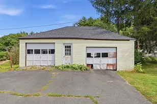 54 Franklin St, Athol, MA 01331 - Photo 24