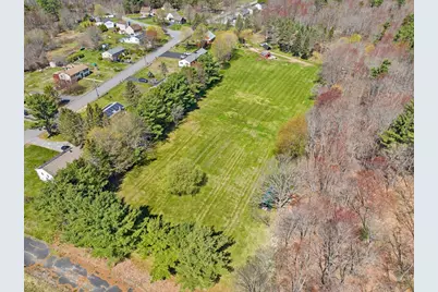 136 Chapel St, Gardner, MA 01440 - Photo 2
