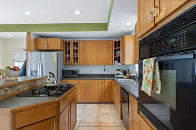 22 Porters St, Lynn, MA 01902 - Photo 8