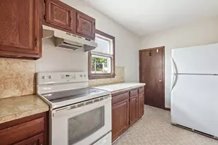 107 Princeton St, Chelmsford, MA 01863 - Photo 10