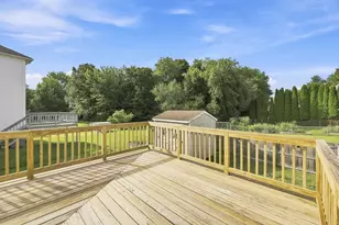 15 Sunflower Ln, Westfield, MA 01085 - Photo 38