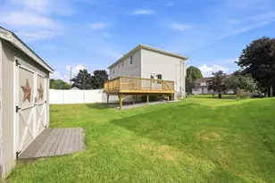 15 Sunflower Ln, Westfield, MA 01085 - Photo 40