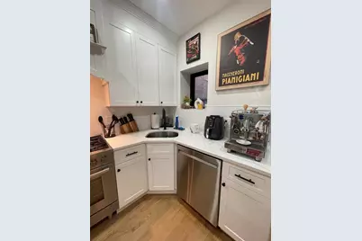 5 Garden Ct #1, Boston, MA 02113 - Photo 6