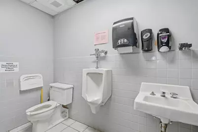 7 Stewart St, Haverhill, MA 01830 - Photo 18
