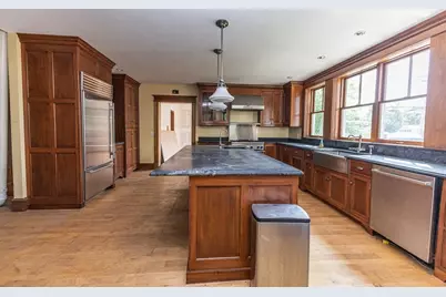29 Gorham St, Chelmsford, MA 01824 - Photo 10