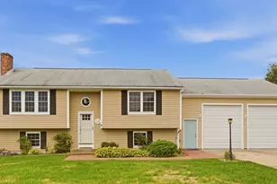 6 Musket Rd, Seekonk, MA 02771 - Photo 1