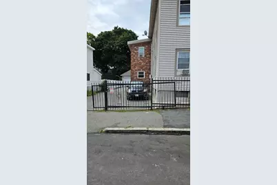 12 Warren St, Lawrence, MA 01841 - Photo 4
