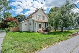 317 Oxford St N, Auburn, MA 01501 - Photo 2