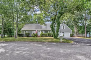 25 Wiley Post Ln, Falmouth, MA 02536 - Photo 1
