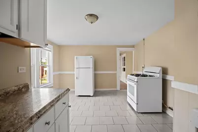 32-34 Pearl St, Chicopee, MA 01013 - Photo 4