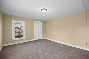 32-34 Pearl St, Chicopee, MA 01013 - Photo 8