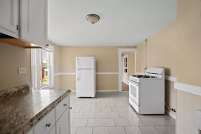32-34 Pearl St, Chicopee, MA 01013 - Photo 4