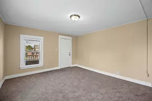 32-34 Pearl St, Chicopee, MA 01013 - Photo 8