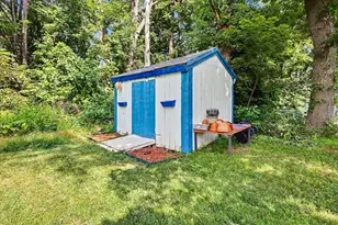 10 Lincoln Ave, Haverhill, MA 01830 - Photo 24