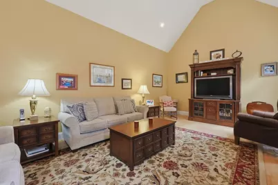 23 Lenox Dr, Franklin, MA 02038 - Photo 14