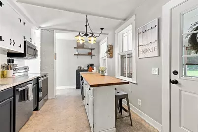 3 Pleasant Street, Huntington, MA 01050 - Photo 18