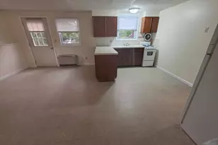 265 N East St, Amherst, MA 01002 - Photo 6