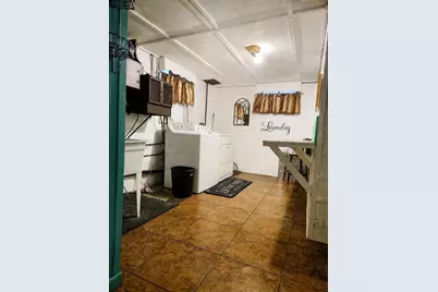 369 Breckwood Blvd, Springfield, MA 01109 - Photo 16