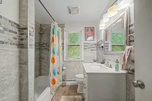369 Breckwood Blvd, Springfield, MA 01109 - Photo 20
