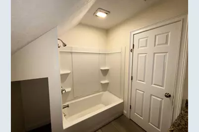 293 Broadway #3R, Methuen, MA 01844 - Photo 4