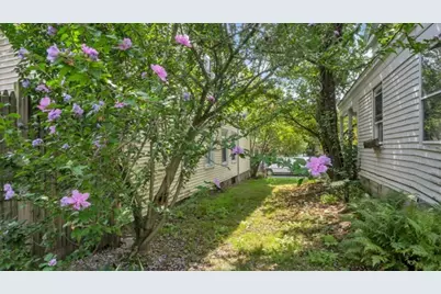 41 Linden St, Boston, MA 02122 - Photo 14