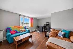 137 John A Dunn Memorial Dr, Rockland, MA 02370 - Photo 4