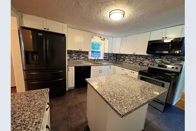 38 Frank St, Middleborough, MA 02346 - Photo 2