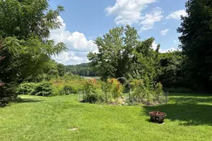 231 River Dr, Hadley, MA 01035 - Photo 6