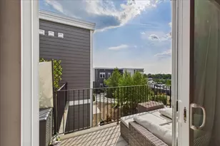 60 Cross Street E, Somerville, MA 02145 - Photo 8
