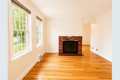 106 Russell Rd, Newton, MA 02465 - Photo 2