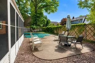 106 Russell Rd, Newton, MA 02465 - Photo 10