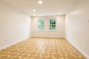 106 Russell Rd, Newton, MA 02465 - Photo 6