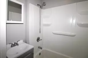 129 Catharine St, Springfield, MA 01109 - Photo 8