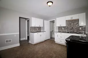129 Catharine St, Springfield, MA 01109 - Photo 6