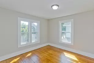 30 Hawthorne St, Springfield, MA 01105 - Photo 12
