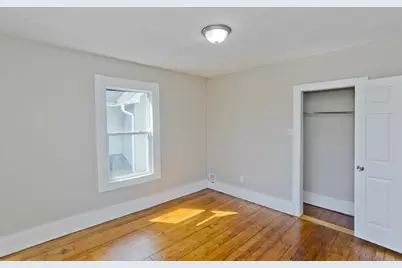 30 Hawthorne St, Springfield, MA 01105 - Photo 10