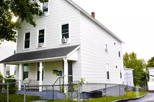10 Hollywood St, Worcester, MA 01610 - Photo 2